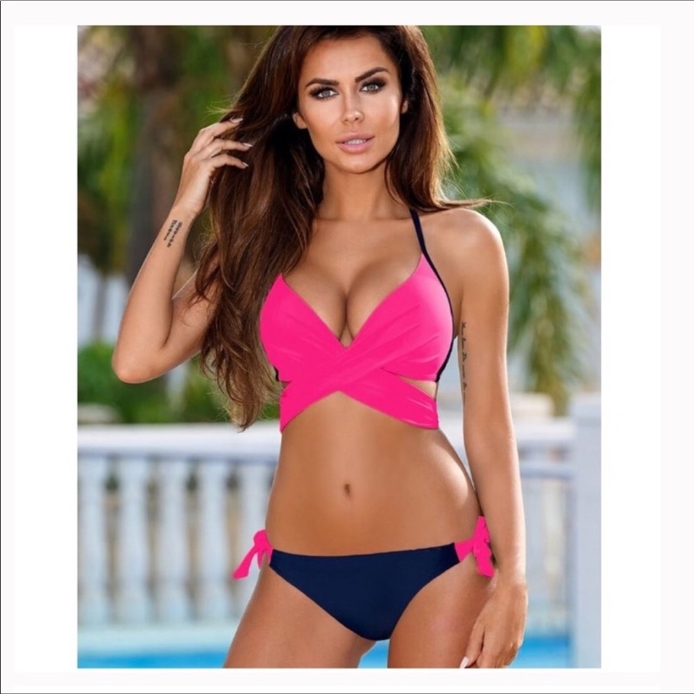 NWOT NAVY BLUE & PINK SZ LARGE BIKINI